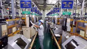 Việt Nam chuyển đổi sang các ngành công nghiệp có giá trị cao