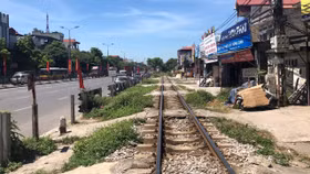 Đường sắt mong được bố trí ngân sách nâng cấp 300 lối đi tự mở thành đường ngang