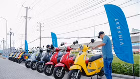 Nhà đầu tư đua nhau trở thành đại lý ủy quyền xe máy điện VinFast