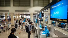 Hành khách đi máy bay chỉ phải thực hiện khai báo y tế điện tử
