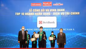 SeABank được vinh danh Top 25 Thương hiệu tài chính dẫn đầu Việt Nam 2021