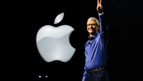 Sau 9 năm “lèo lái” Apple, cuối cùng Tim Cook cũng trở thành tỷ phú