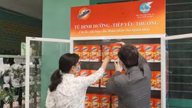 Ovaltine mang hơn 240.000 ly sữa miễn phí đến các điểm nóng cách ly trên địa bàn TP.HCM