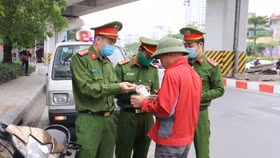 Hà Nội công bố mức xử phạt 16 hành vi vi phạm phòng, chống dịch Covid-19