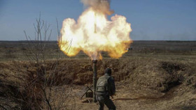 Quân đội Ukraina pháo kích vào vùng Donesk, ba dân quân DNR thiệt mạng, một người bị thương