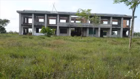 Quảng Ngãi kiên quyết thu hồi dự án chậm tiến độ, “ôm đất” nhiều năm