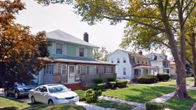 Doanh số bán nhà ở Mỹ tăng lần đầu tiên sau 12 tháng giảm