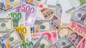 Giá ngoại tệ ngày 19/4: Đồng USD tiếp tục xác lập mức cao nhất