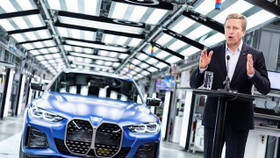 CEO BMW cảnh báo về xu hướng phụ thuộc vào xe điện trong ngành công nghiệp ô tô