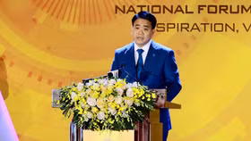 Chủ tịch Nguyễn Đức Chung: "Hà Nội hướng tới mục tiêu đưa dịch vụ số đến bất kỳ đâu"