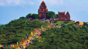 Triển lãm “Việt Nam những sắc màu văn hóa” diễn ra tại Phú Yên