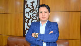 CEO Tài Năng Việt: “Hãy là ngọn nến sẵn sàng trao ánh sáng cho các ngọn nến khác”
