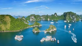 Vịnh Hạ Long lọt top 5 điểm đến hấp dẫn nhất châu Á