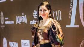 Doanh nhân Thuỷ Tiên nhận giải Best Dressed BAZAAR