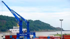 Thủ tướng đồng ý nâng cấp sân bay Vinh, đầu tư cảng nước sâu Cửa Lò