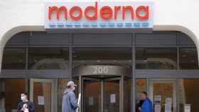 Moderna, Pfizer dự định ra mắt vắc xin Covid-19 vào cuối năm nay