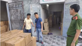 Công an Đà Nẵng tạm giữ lượng lớn hàng hóa không rõ nguồn gốc ở một nhà nghỉ