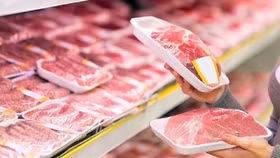 Giữa tháng 4, giá thịt heo vẫn chưa... rẻ như trên ti vi