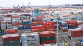 Việt Nam nhập siêu 1,85 tỷ USD trong nửa đầu tháng 5