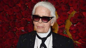 Karl Lagerfeld - huyền thoại của Chanel - qua đời ở tuổi 85