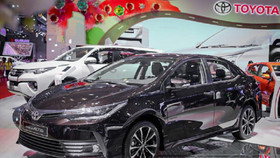 Xe Toyota giảm giá, khách vẫn chịu thiệt phí trước bạ