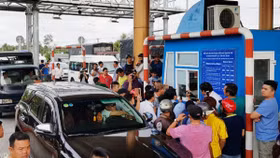 Tổng cục Đường bộ khẳng định không dừng thu phí BOT Sóc Trăng