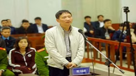 Phiên tòa xét xử Trịnh Xuân Thanh cùng đồng phạm tạm dừng 4 ngày