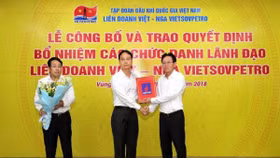 Vietsovpetro có Tổng giám đốc và Chánh kinh tế mới