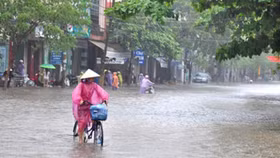 Mưa vừa, mưa to tại miền Trung sẽ còn kéo dài trong 2 ngày tới