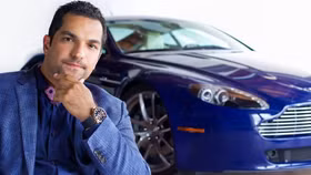 Tỷ phú Pejman Ghadimi: Hành trình từ rửa xe thuê đến nhà sáng lập 3 startup