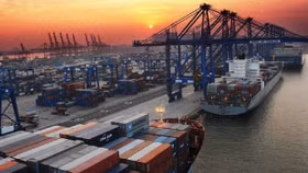 Trung Quốc tiếp tục giảm thuế nhiều mặt hàng