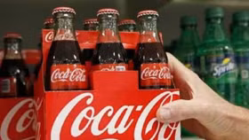 Coca-Cola tăng giá vì lý do không thể ngờ tới