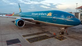 HOSE đã nhận hồ sơ đăng ký niêm yết của Vietnam Airlines