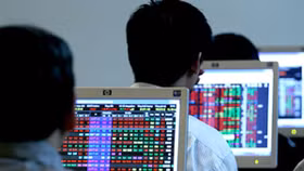 Sử dụng 12 tài khoản để thao túng giá cổ phiếu, một cá nhân vừa bị phạt 550 triệu đồng