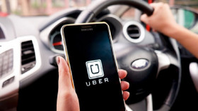 Bộ Giao thông muốn quản lý được Uber, Grab như taxi truyền thống