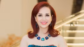 Hoa hậu Diệu Hoa kiêu sa, quyến rũ trong váy Hoàng Hải