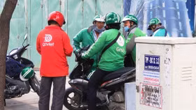 Grab, Go-Viet và FastGo đang giành nhau miếng bánh 500 triệu USD