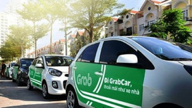 Bộ GTVT đề xuất taxi công nghệ phải gắn logo phản quang