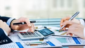 Hai Công ty bị xử phạt gần 100 triệu đồng do chậm công bố thông tin