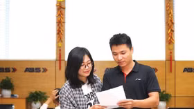 Cuối năm, sóng ngành nào sẽ nổi?