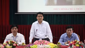 Chủ tịch UBND TP Hà Nội Nguyễn Đức Chung làm việc với huyện Quốc Oai