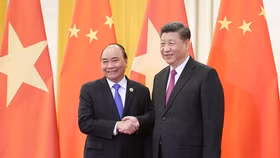 Thủ tướng Nguyễn Xuân Phúc hội kiến Tổng Bí thư, Chủ tịch Trung Quốc Tập Cận Bình