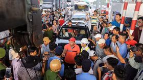 Đặt trạm thu phí cả hai tuyến tránh và tuyến chính BOT Cai Lậy