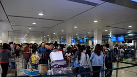 Xây dựng nhà ga T3 tại sân bay Tân Sơn Nhất: Nên là nhà nước hay tư nhân?