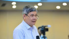 "10 dấu hiệu bong bóng bất động sản Việt Nam đã có 8"