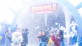 Lên Fansipan tận hưởng mùa đông lãng mạn ở “Xứ sở pha lê- thiên đường tuyết rơi”