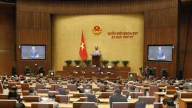 Quốc hội thông qua dự thảo Luật Quản lý nợ công với đa số tán thành