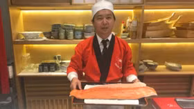 Từ phụ bếp tới làm chủ chuỗi nhà hàng Nhật