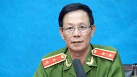 Cựu trung tướng Phan Văn Vĩnh nhập viện trước ngày bị xét xử