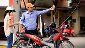 Xăng lặng lẽ tăng giá trong kỳ điều hành đầu tiên 2018